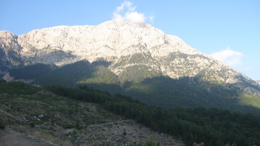 Laodikia Korsan Şefi Zeniketes’in Doğal Kalesi Mürşidin Demircan